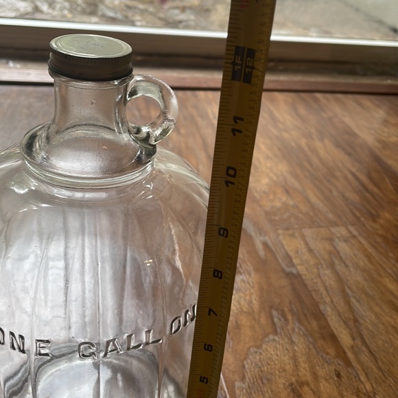 Vintage gallon jug - Picture 3 of 3
